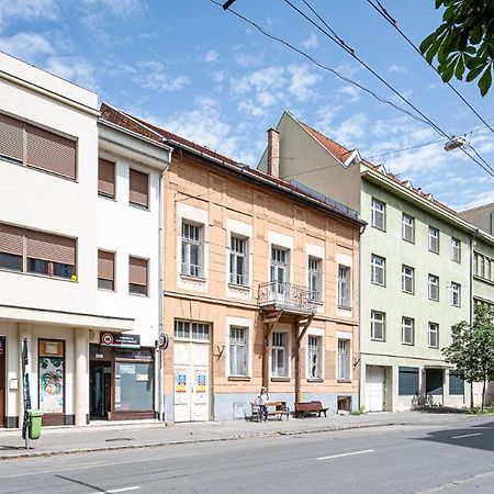 Apartamento Saint Seven Szeged Exterior foto