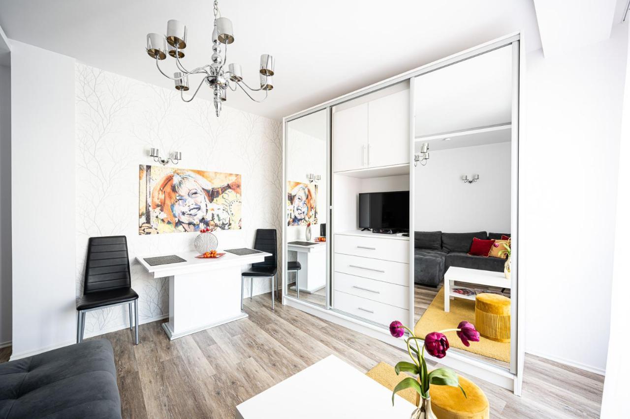 Apartamento Saint Seven Szeged Exterior foto