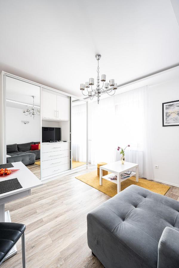 Apartamento Saint Seven Szeged Exterior foto